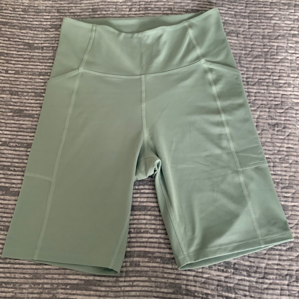 Girlfriend Collective Pond High-Rise Pocket Bike Shorts